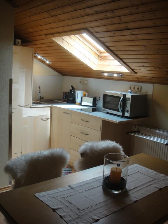 Ferienwohnung Haus Lehen Sankt Koloman Habitación foto